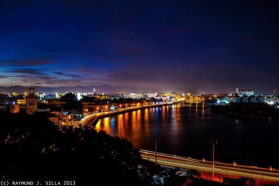 Avida Atria T2-F ,5Mins To Festive Walk And 4 Mins To Iloilo Convention Center Aparthotel Ngoại thất bức ảnh